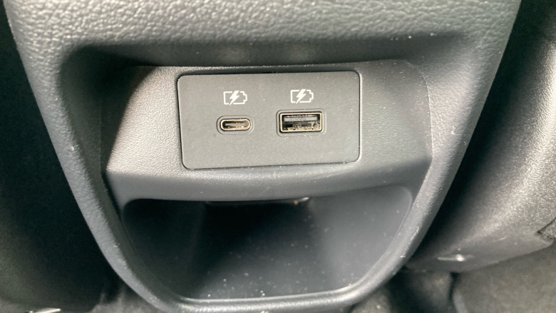 Nissan Juke 1.6 Hybrid N-Connecta 5dr Auto Hybrid Hatchback